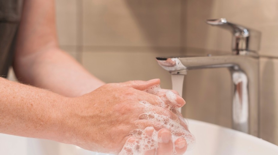 V obchodoch sa objavili ďalšie nebezpečné výrobky. Mydlo na ruky, ale aj penové tužidlo od známych značiek radšej nepoužívajte