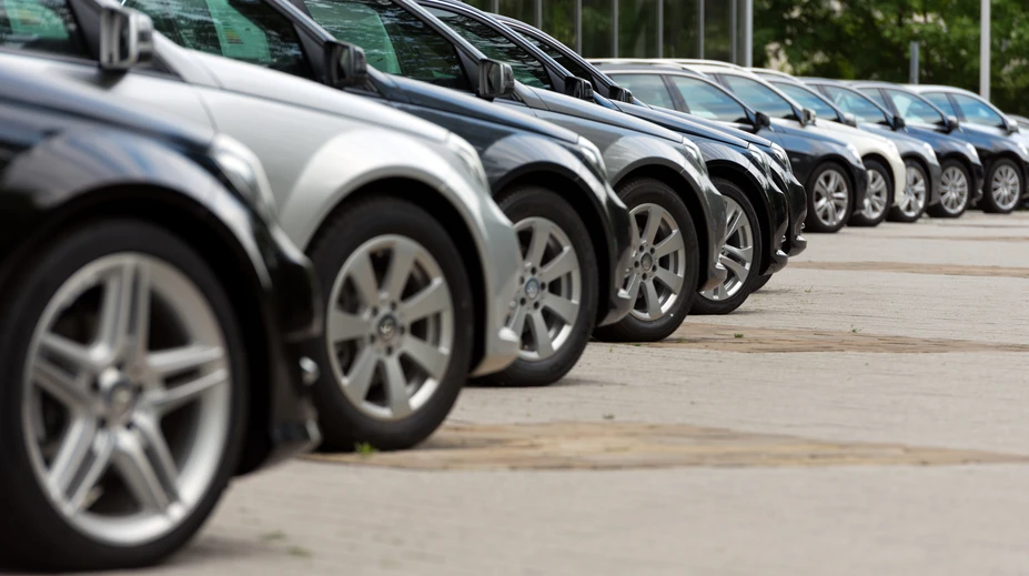 Zničí nové palivo motor aj vášmu autu? Majitelia starších vozidiel by mali spozornieť