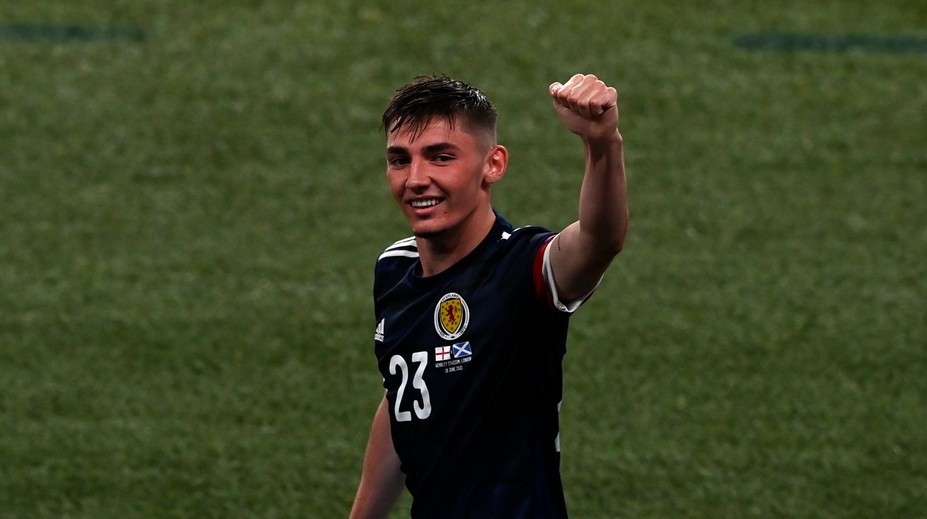 Škóti nastúpia proti Chorvátom bez Gilmoura, mal pozitívny test