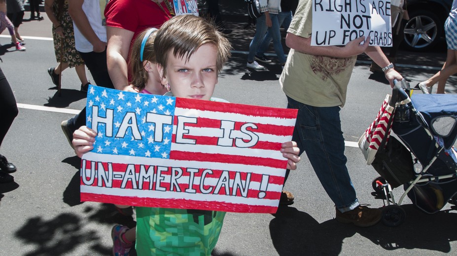 Na Trumpa sa za protimoslimské videá zvalila vlna kritiky z médií