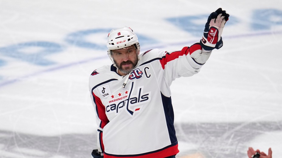 VIDEO: Nestarnúci Ovečkin hetrikom zariadil veľký obrat. Jeho predstavenie naštartoval Fehérváry