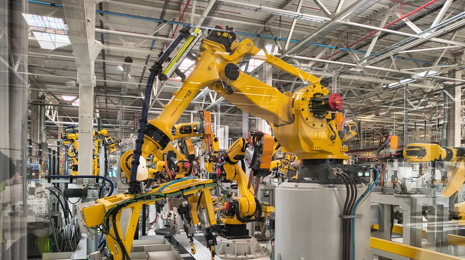 V automobilke Volvo už pracujú stovky ľudí. Spustenie výroby sa blíži