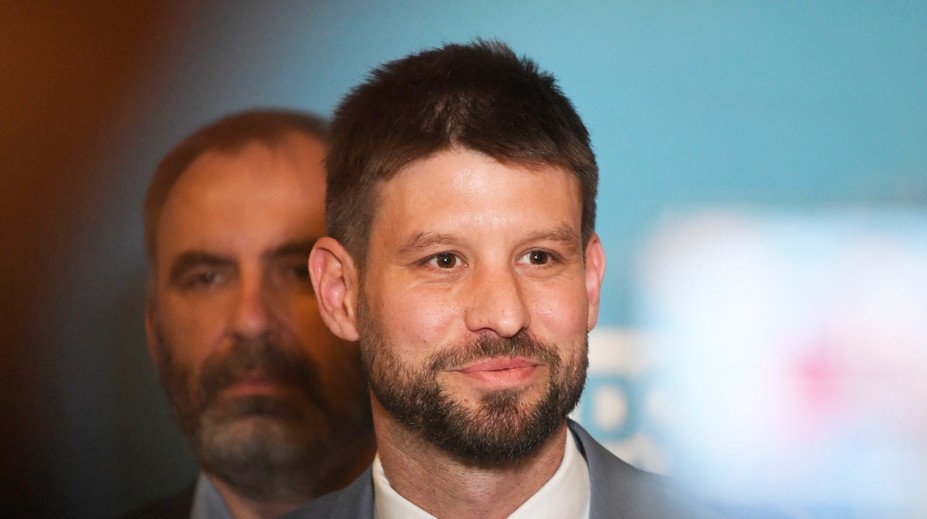Za predsedu PS snem zvolil opätovne Michala Šimečku