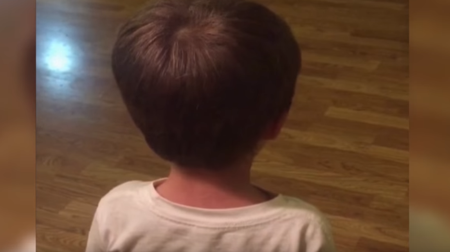 Otcovi ukradol holiaci strojček. Nebudete vedieť, či sa smiať alebo plakať