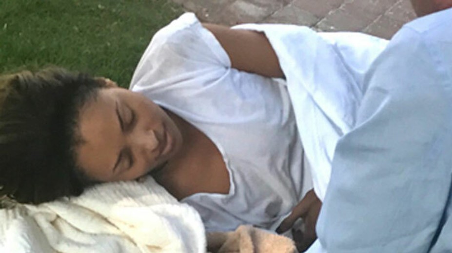 Hviezda Upírskych denníkov skolabovala. Dala si koláč s marihuanou