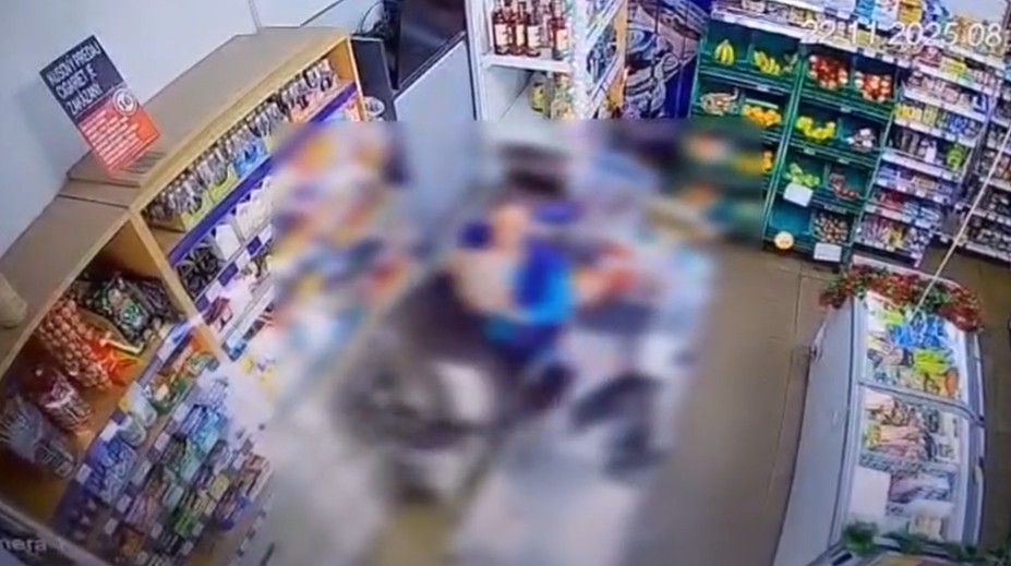 VIDEO: Brutálny útok na Liptove. Agresívny muž zbil predavačku