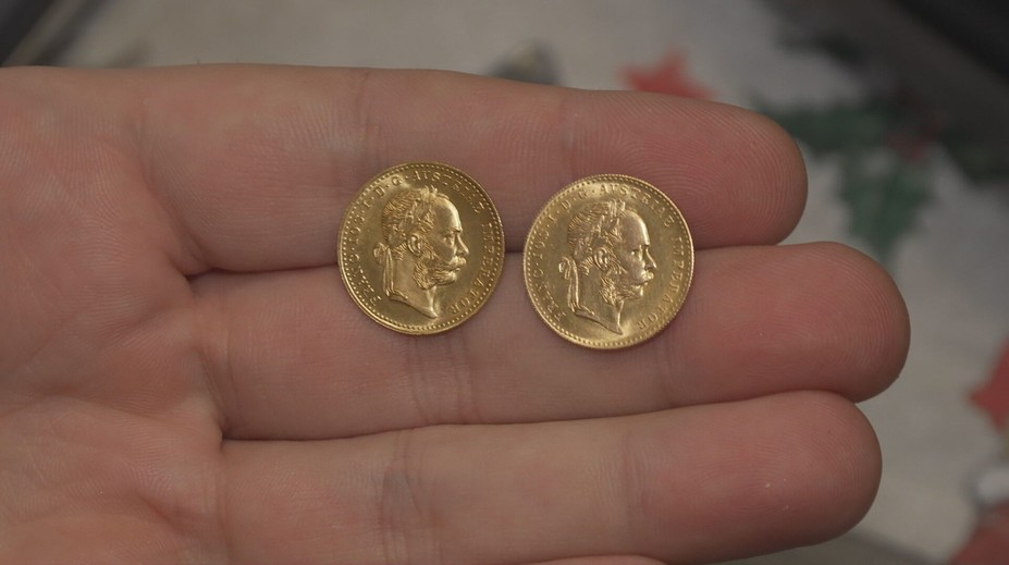 Predali mu takmer dokonalý falzifikát. Pozor na tieto mince, rozdiely sú v stotinách milimetra