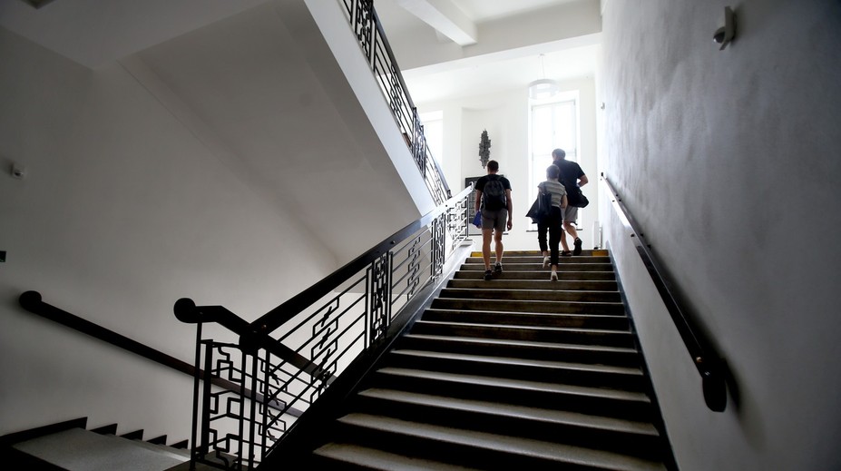 Dráma na Masarykovej univerzite v Brne. Polícia zasahovala po hlásení o študentovi