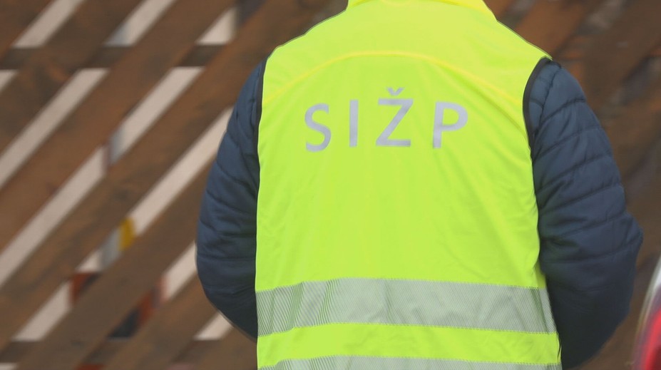 Mimoriadna situácia na východe Slovenska. Únik nebezpečnej látky sa stále nepodarilo úplne zastaviť