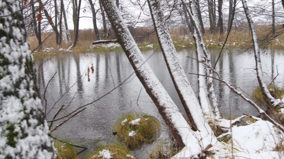 Nemrznúce jazierko v Turci fascinuje turistov. Voda zostáva teplá aj v zime