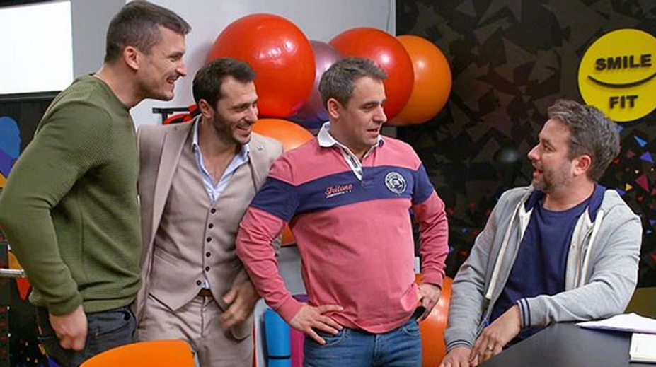 Manželka hviezdy Oteckov to už neskryje. Ukázala tehotenské bruško