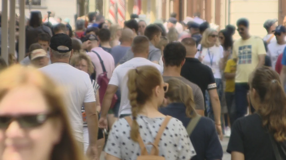 Slovensko smeruje pod hranicu piatich miliónov obyvateľov. Demograf vysvetľuje, čo sa s nami deje