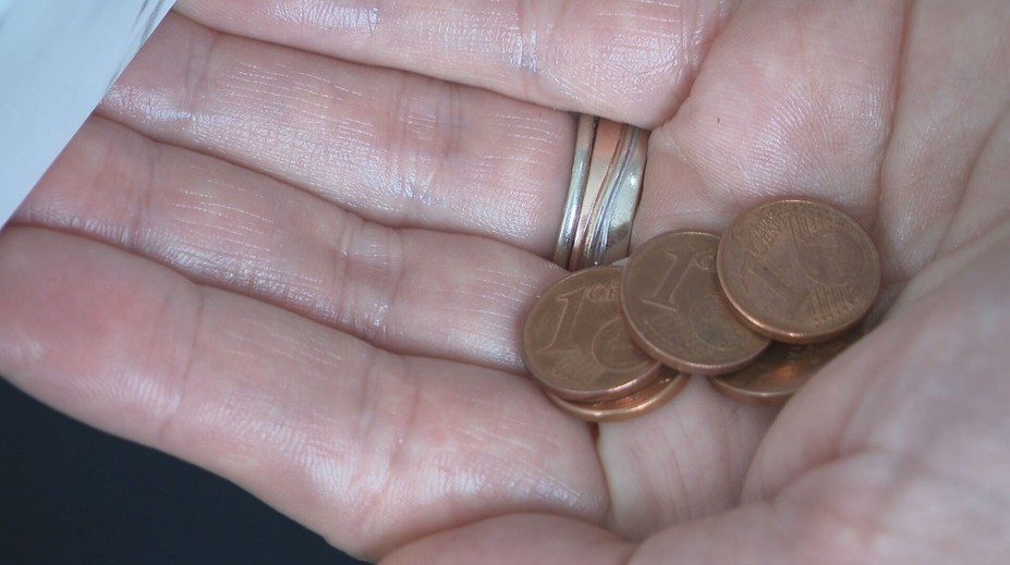 Slovensko vyviezlo za hranice 15 plne naložených kamiónov peňazí. Boli v nich milióny platných mincí