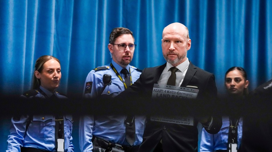 Na svedomí má 77 obetí. Masový vrah Breivik opäť žiada o predčasné prepustenie