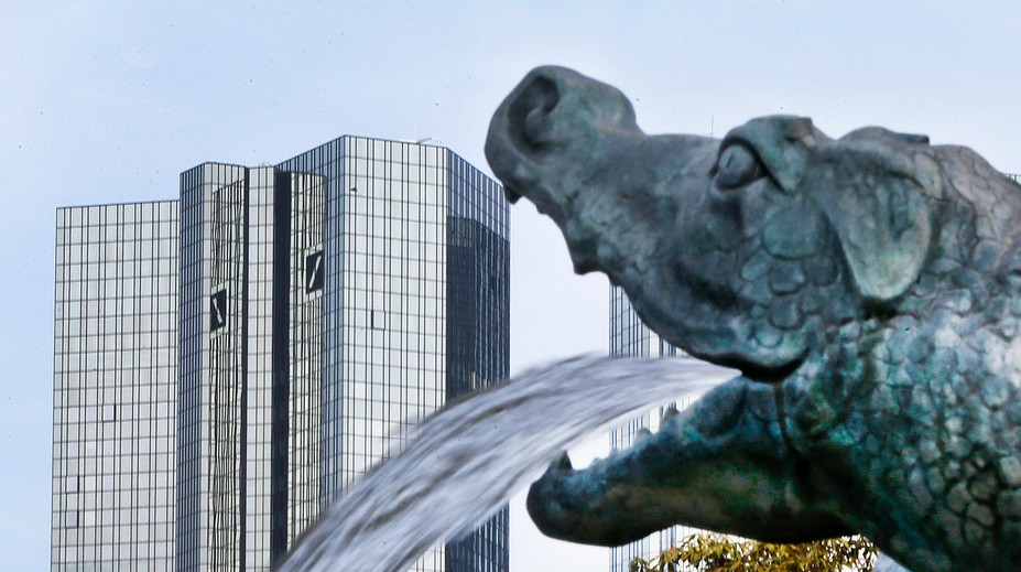 Razia v centrále Deutsche bank! Podozrenie z prania špinavých peňazí