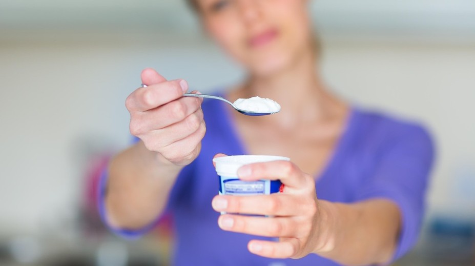 Látka bežne pridávaná do jogurtov môže škodiť črevám, ukázal výskum