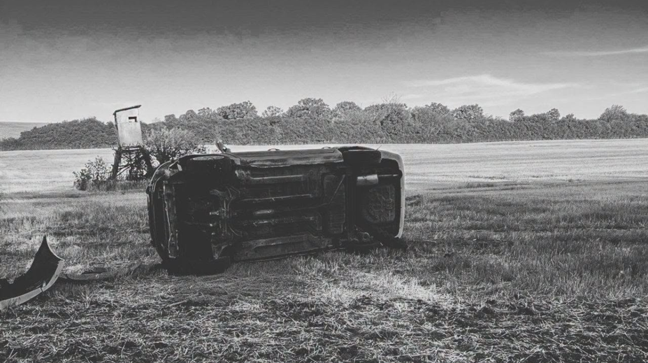 Mimoriadne tragická nehoda na východe Slovenska. V aute sa viezlo osem ľudí, zomrel iba 15-ročný chlapec