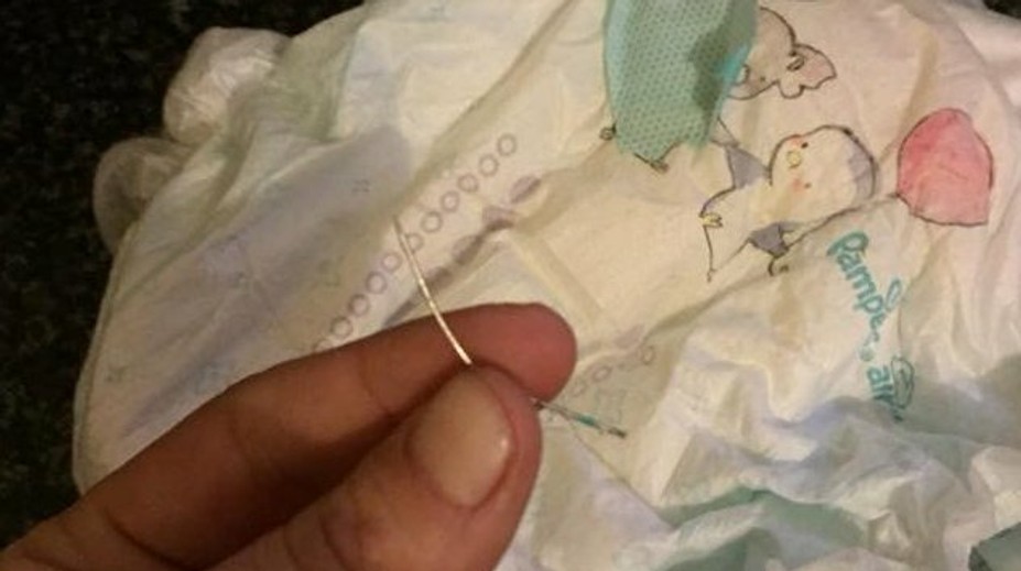Hrôza: Mamička našla ihlu v detskej plienke