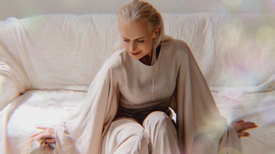 S modelingom začala po päťdesiatke. Herečka Scarlett Stach vraví, že za všetkým stála náhoda