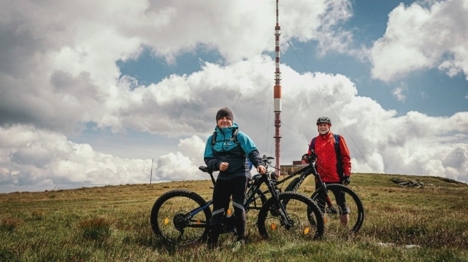 Netradičná túra s Tribulom: Hosťa zobral na Kráľovú Hoľu na elektrobicykli
