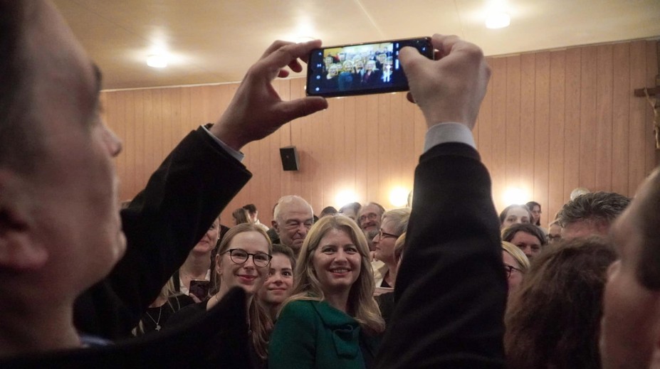 Zuzana Čaputová si vo Frankfurte nad Mohanom prevzala Cenu slobody. Stretla sa aj s krajanmi