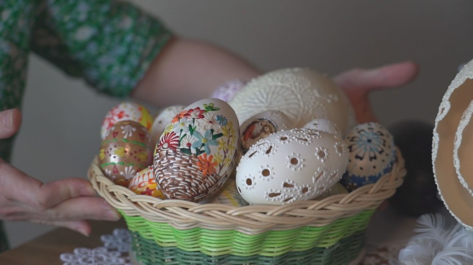 Vajíčka už takmer 30 rokov nikdy nerozbíja. Vyrába z nich umelecké diela