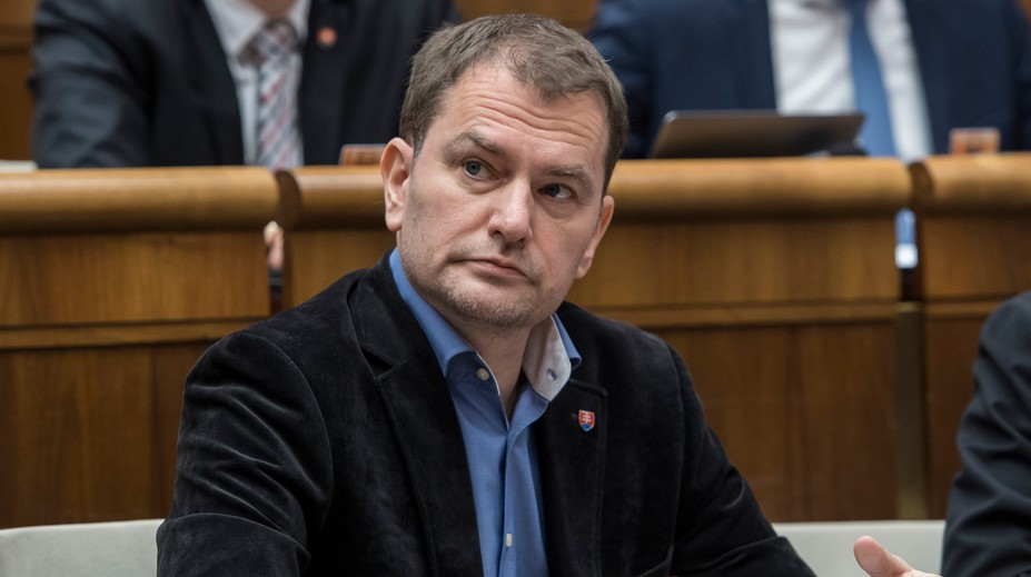 Kaliňák dal skartovať dokumenty z takmer 300 verejných obstarávaní, tvrdí Matovič