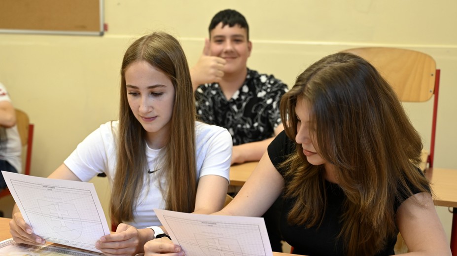 Štát chce spájanie malých škôl, aby mali vyšší rozpočet a lepšie výsledky. Najviac to zasiahne maďarské školy