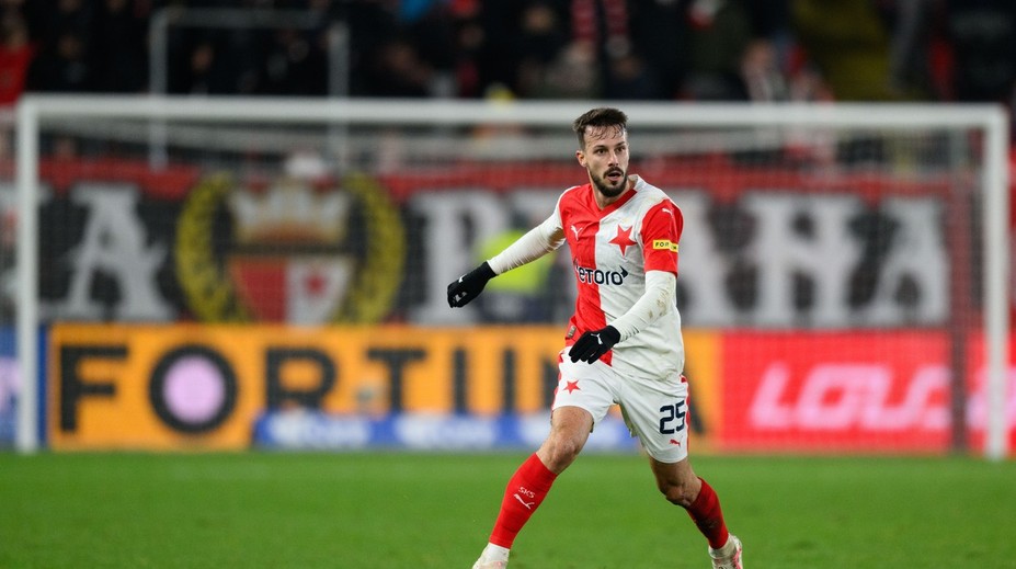 Zo Slavie mal zamieriť do Slovana Bratislava. Slovenský reprezentant však prestupuje inam
