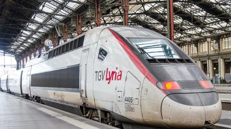 Tragédia na Štedrý deň. Rušňovodič vyskočil z idúceho rýchlika, vo vlaku sedeli stovky cestujúcich
