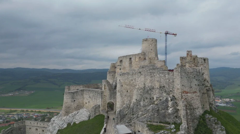Na Spišskom hrade otvorili sezónu. Lákajú na nočné prehliadky aj stredovekú mučiareň