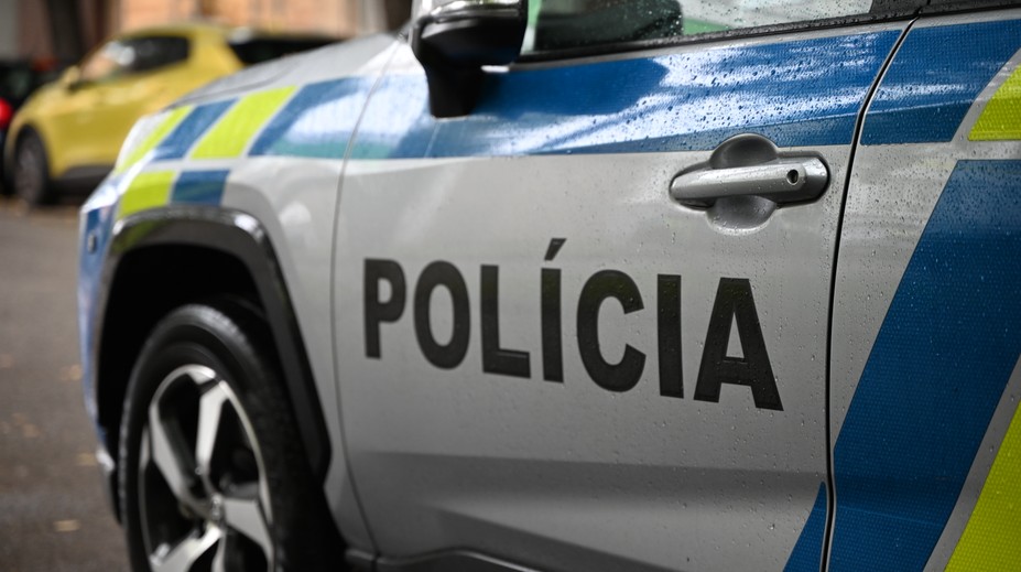 Desivý nález pri rekonštrukcii bytu v Nitre. Pod podlahou objavili ľudské kosti staré desiatky rokov