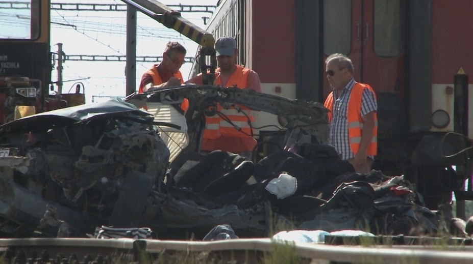 Stret auta s rýchlikom sa v Hornom Piale skončil tragicky pre dvojicu žien