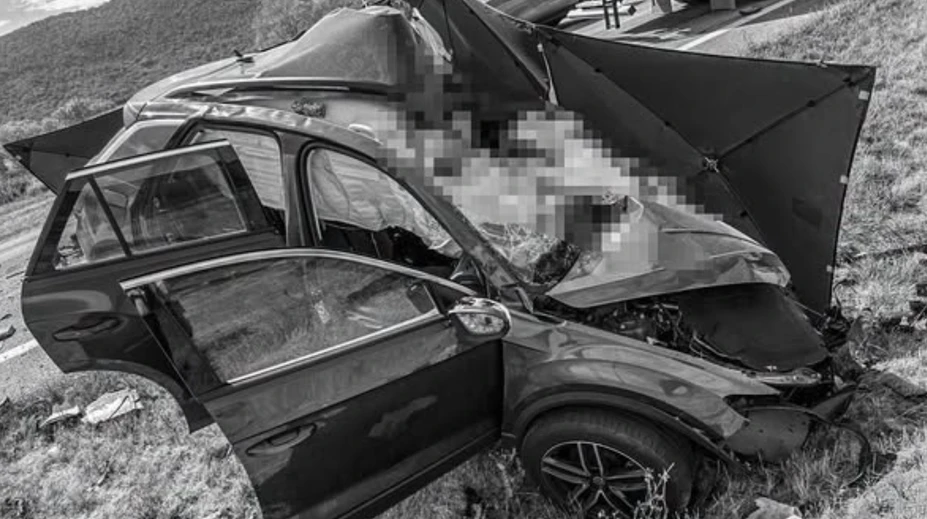 Čierny piatok pri Rožňave. Zrážka kamióna a dvoch áut si vyžiadala život