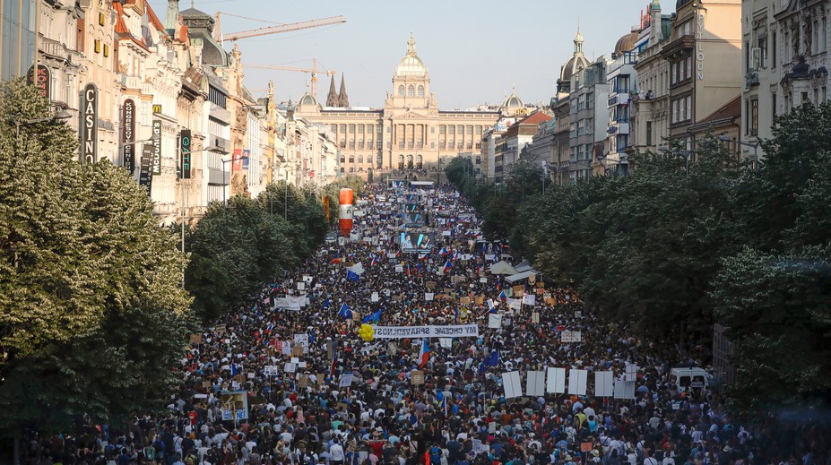 Pre demonštrácie sa vláda meniť nebude, nie sme Slovensko, vyhlásil Andrej Babiš