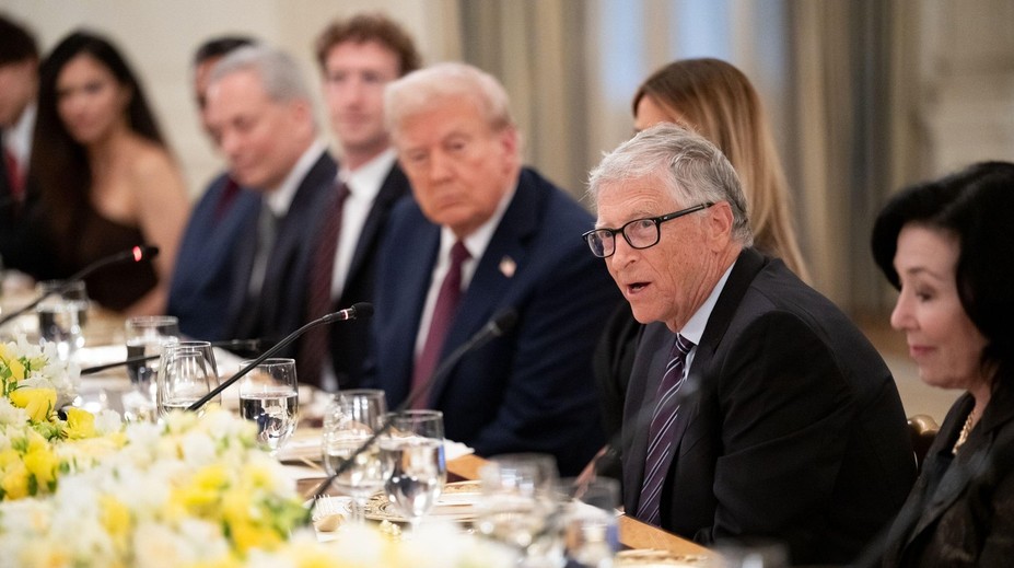 Gates priznal, že sa mýlil. Vyhrali sme vojnu proti hoaxu klimatickej zmeny, vyhlásil Trump