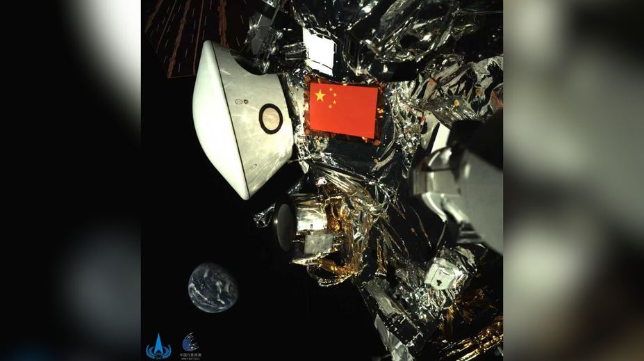 Fascinujúci záber z vesmíru. Čínska sonda si spravila selfie fotografiu so Zemou