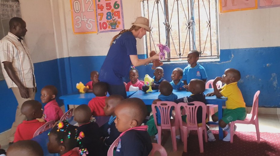 Slovenská učiteľka vymenila školu za Afriku: Pozrite sa, ako pomáha v Ugande