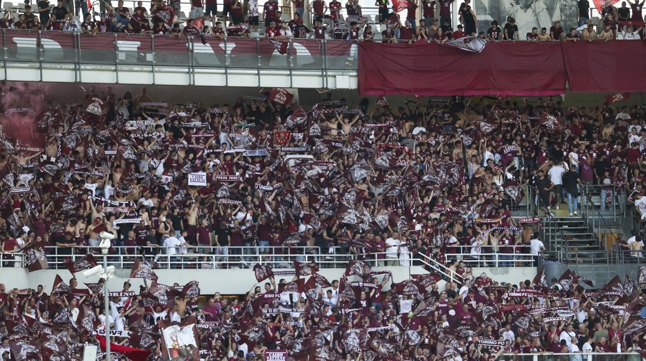 VIDEO: Záverečné kolo v Taliansku sprevádzali výtržnosti fanúšikov. Pred derby vznikol chaos v uliciach