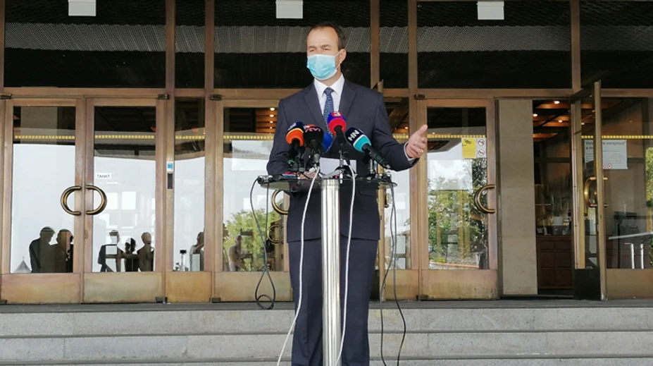 Ján Podmanický ochádza zo strany SMER-SD