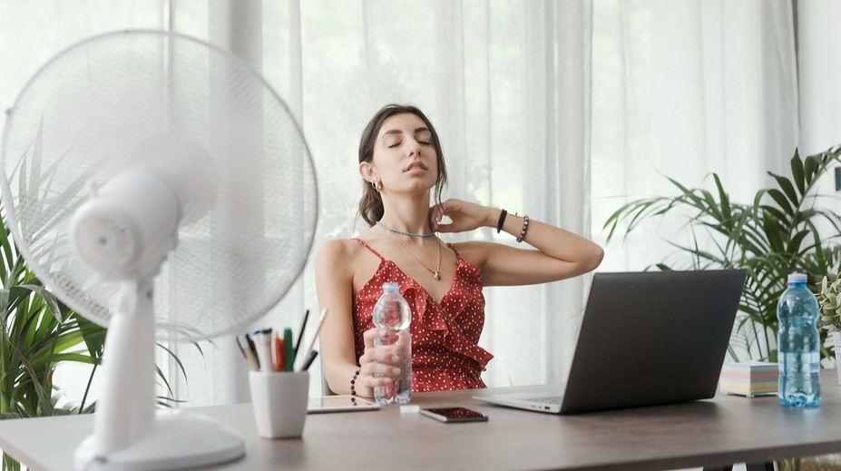 Ventilátor používate zrejme zle. Odborník radí, ako vás skutočne ochladí