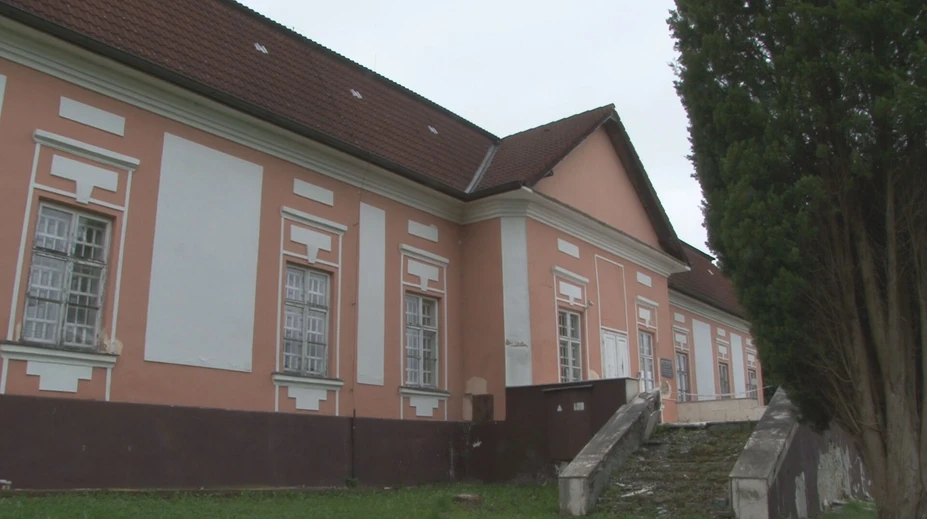 Mala byť opravená už tento rok. Vzácna galéria s pokladmi zo 16. storočia naďalej chátra