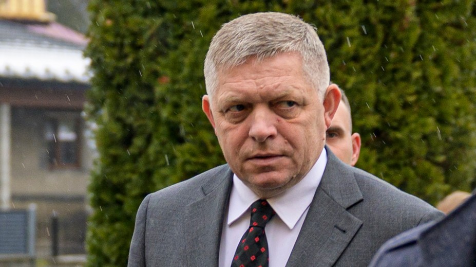 Vláda zasadla na severovýchode Slovenska. Pri Svidníku rozhodla o pomoci pre tri okresy