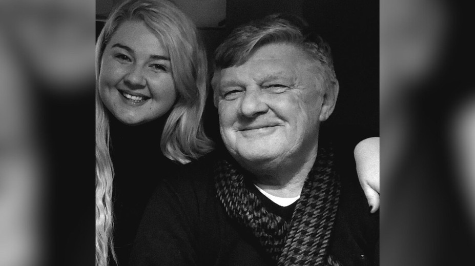 Bolestná strata milovanej komičky Evelyn. Nečakane sa navždy lúči s otcom