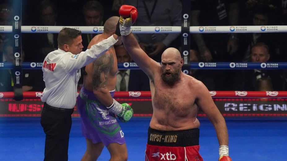 Tyson Fury všetkých prekvapil svojím rozhodnutím. Legendárny boxer oznámil koniec kariéry