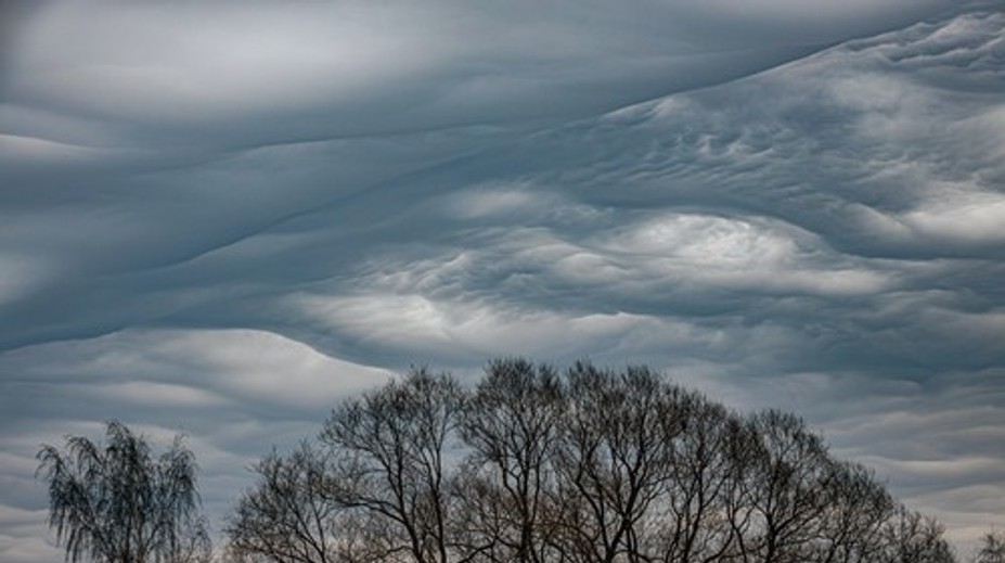 FOTO: Zvlnené nebo nad Chorvátskom. Nezvyčajné mraky vyvolali vlnu konšpirácií