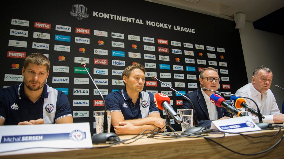 Slovan vstúpil do novej sezóny KHL vysokou prehrou