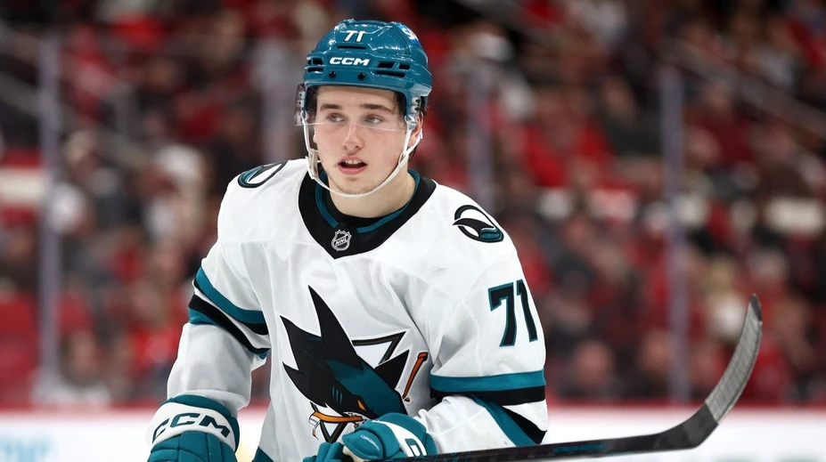 Rekordná zmluva! Najlepšie plateným hráčom NHL bude mladá kanadská superhviezda