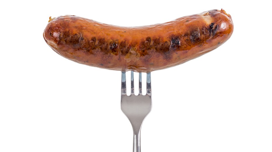 V obchode si kúpil klobásu. To čo v nej našiel, ho mohlo zabiť