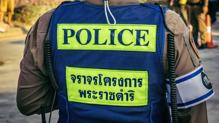 Muž ponúkal operáciu na zväčšenie penisu. Celý zákrok prebiehal priamo na zadnom sedadle jeho auta